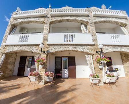Hotel Pansion Tony Pag Pag Town Exterior foto